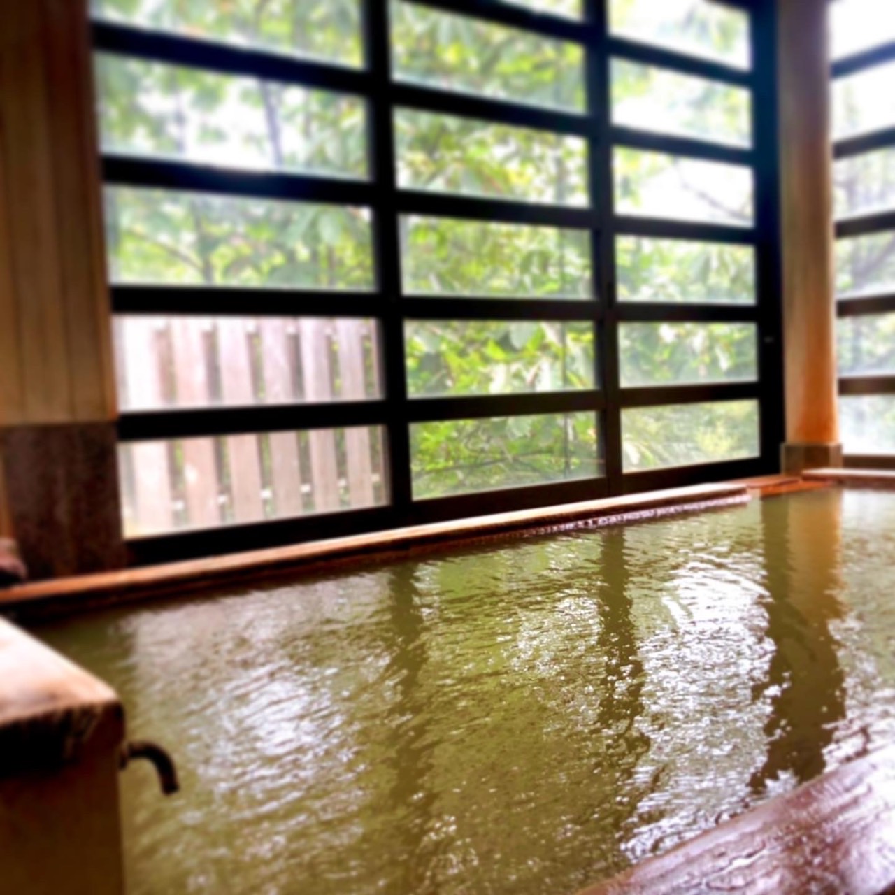 かのせ温泉 赤湯